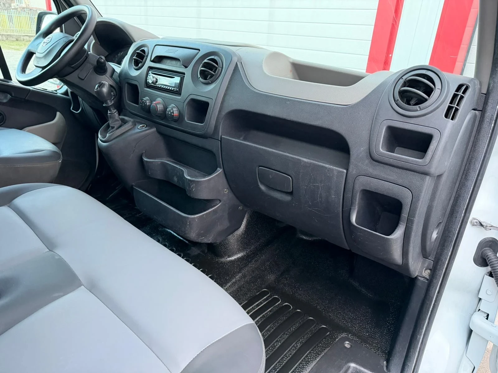 Nissan NV400 2.3DCI ДВОИНА ГУМА 6-СКОРОСТИ EVRO 5B 137 000KM!!!, снимка 15 - Бусове и автобуси - 53993071