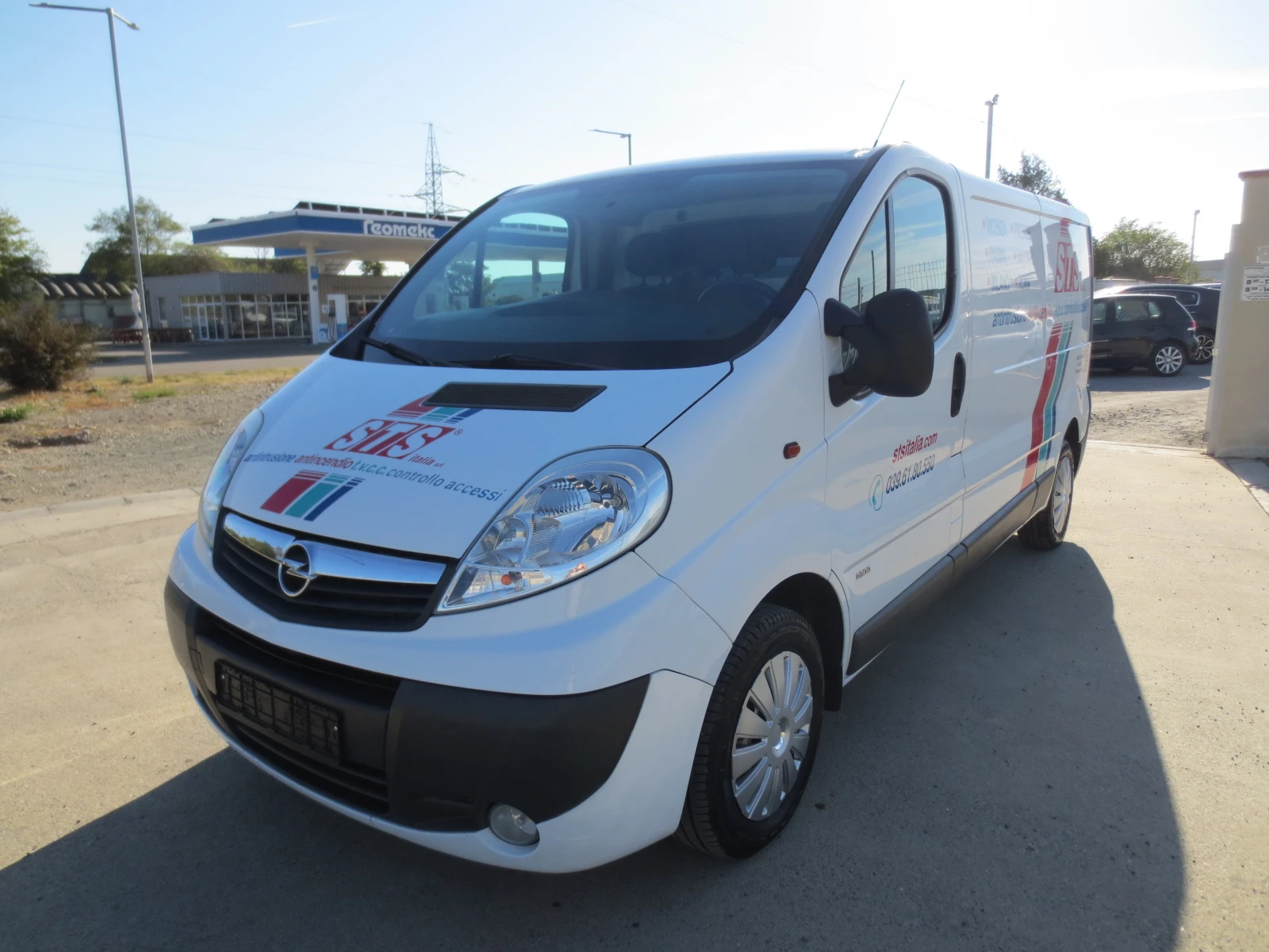 Renault Trafic 2.0 dci* MAKCИ* 
