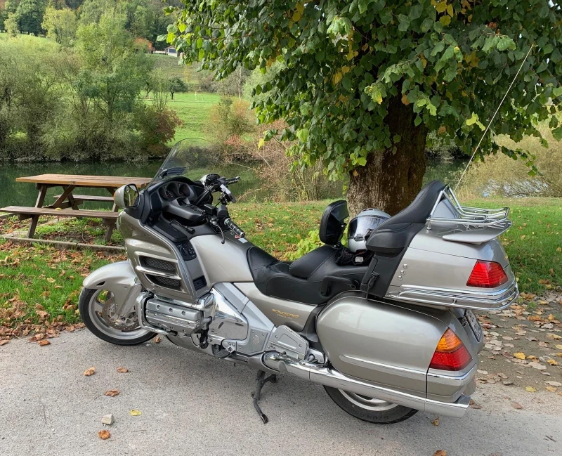 Honda Gold Wing 1800, снимка 3 - Мотоциклети и мототехника - 52710987