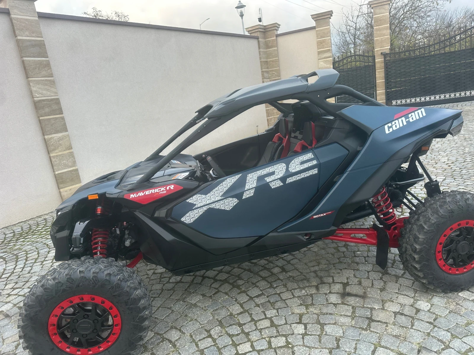 Can-Am Maverick MAVERICK R X RS 999T DCT SAS 2026 - изображение 2