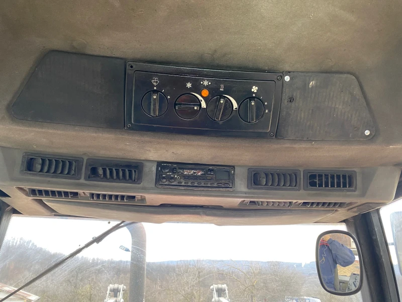 Трактор CASE IH 5150 132кс + челен товарач, снимка 10 - Селскостопанска техника - 53511350