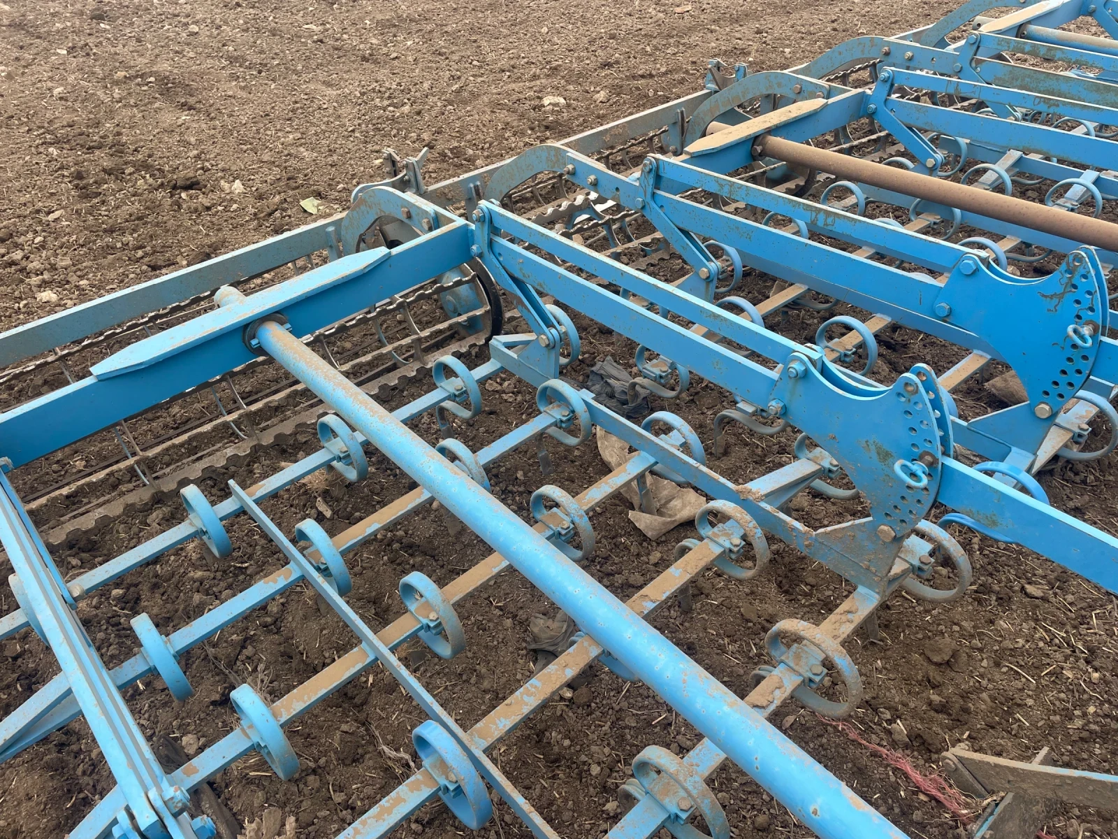 Култиватор Lemken Korund, снимка 3 - Селскостопанска техника - 53892504