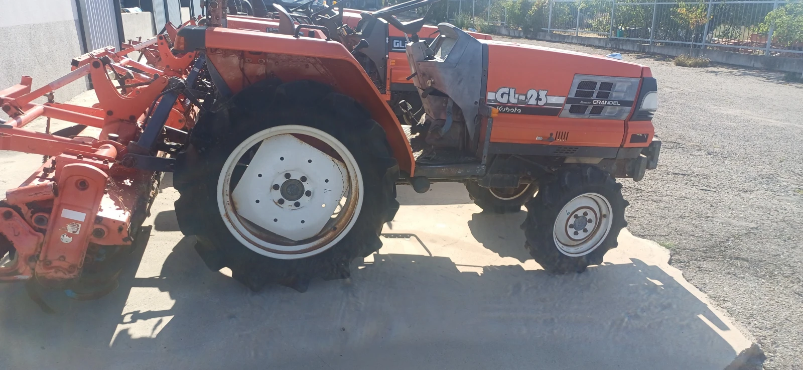 Трактор Kubota GL23