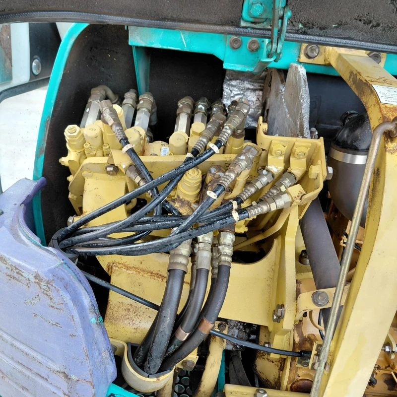 Багер Komatsu PC25-1 * НАЛИЧЕН * ТОП СЪСТОЯНИЕ * , снимка 13 - Индустриална техника - 52142152