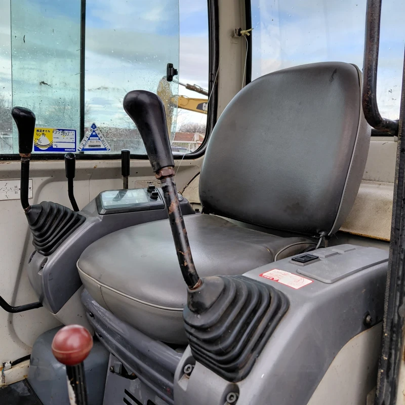 Багер Komatsu PC25-1 * НАЛИЧЕН * ТОП СЪСТОЯНИЕ * , снимка 9 - Индустриална техника - 52142152