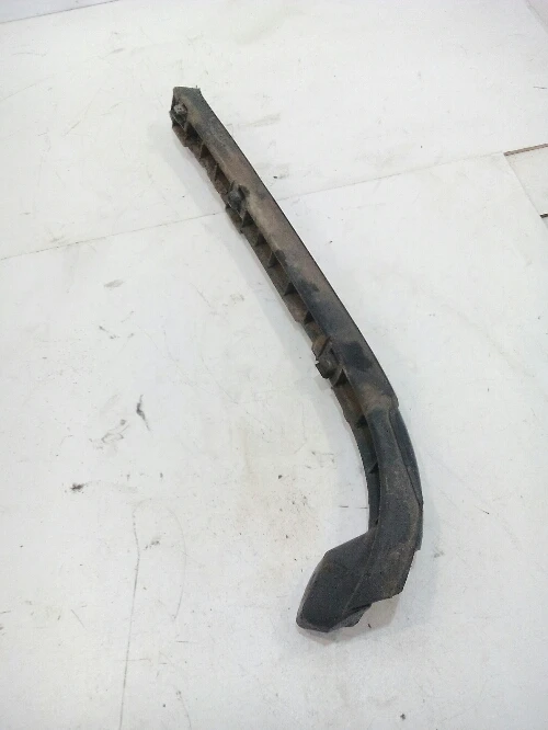 Водач задна броня ляв Фолксваген Пасат Б4