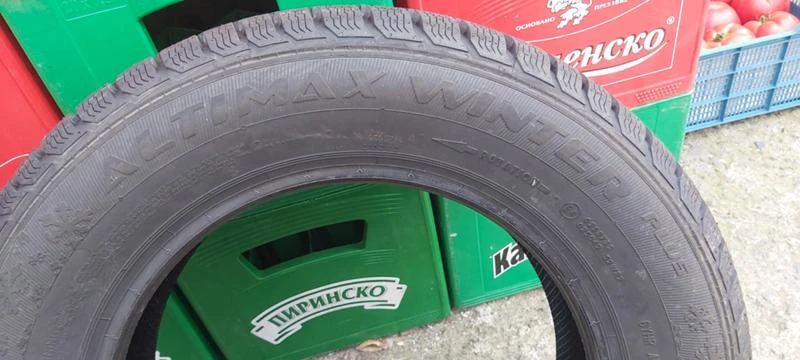 Гуми Зимни 175/70R14, снимка 3 - Гуми и джанти - 33729975