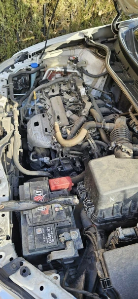 Toyota Auris 1.33, снимка 2