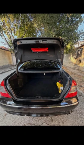 Mercedes-Benz E 320, снимка 6
