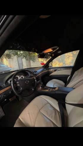 Mercedes-Benz E 320, снимка 9