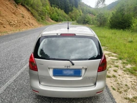 Toyota Corolla verso 2.0-D4D, снимка 3