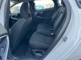 Обява за продажба на Volvo V40 1.6D cross country ~15 500 лв. - изображение 10