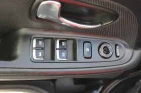 Kia Carens 1. 7 CRDi STYLE Panoramic Roof /  - 17000 лв. / 8691.96 € - 74338951 13