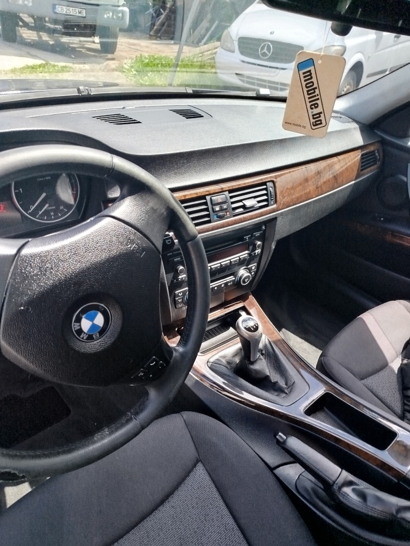 BMW 318 Комби, снимка 9 - Автомобили и джипове - 45885930