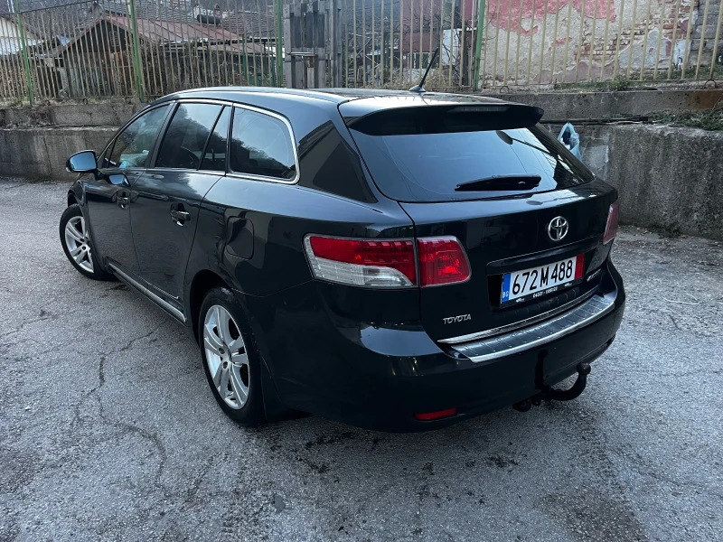 Toyota Avensis 2.2 d-4d 150к.с., снимка 4 - Автомобили и джипове - 48103418