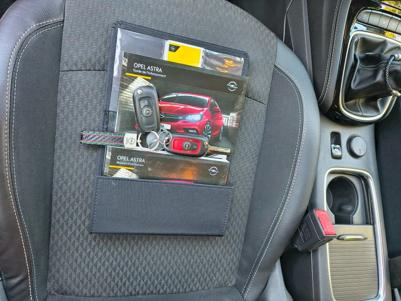 Opel Astra K Sports Tourer Cosmo 1.6, 136, пълно отсервизиран, снимка 16 - Автомобили и джипове - 52295726
