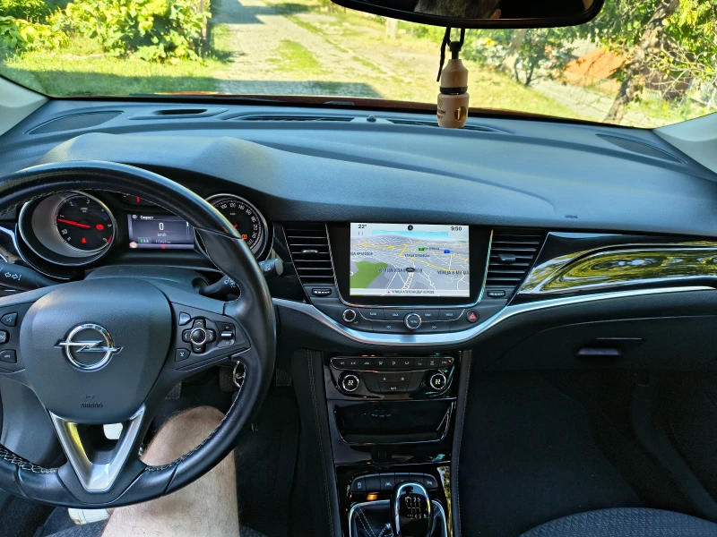 Opel Astra K Sports Tourer Cosmo 1.6, 136, пълно отсервизиран, снимка 12 - Автомобили и джипове - 52295726