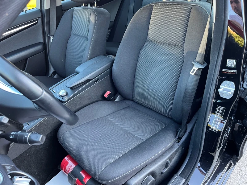 Mercedes-Benz C 180 2.2CDI FACELIFT, снимка 9 - Автомобили и джипове - 51537267