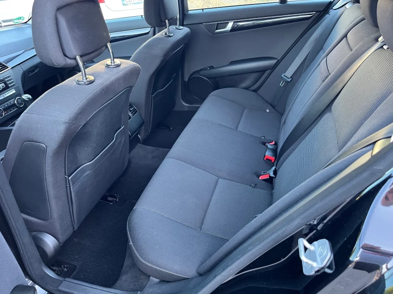 Mercedes-Benz C 180 2.2CDI FACELIFT, снимка 11 - Автомобили и джипове - 51537267
