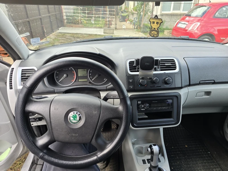 Skoda Roomster, снимка 14 - Автомобили и джипове - 52181411