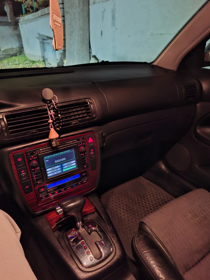 VW Passat, снимка 6 - Автомобили и джипове - 52260650