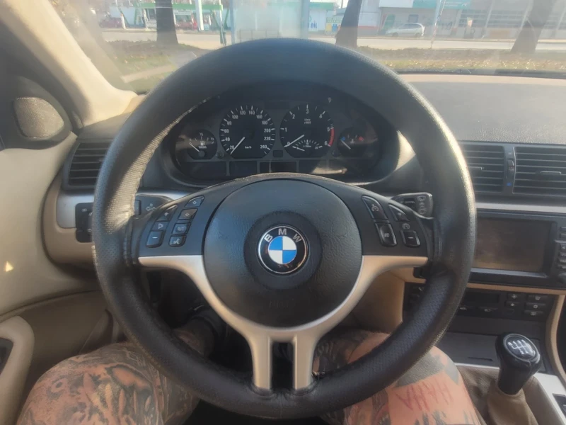 BMW 320, снимка 10 - Автомобили и джипове - 52845768
