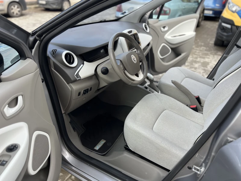 Renault Zoe ZEN, снимка 11 - Автомобили и джипове - 53400972