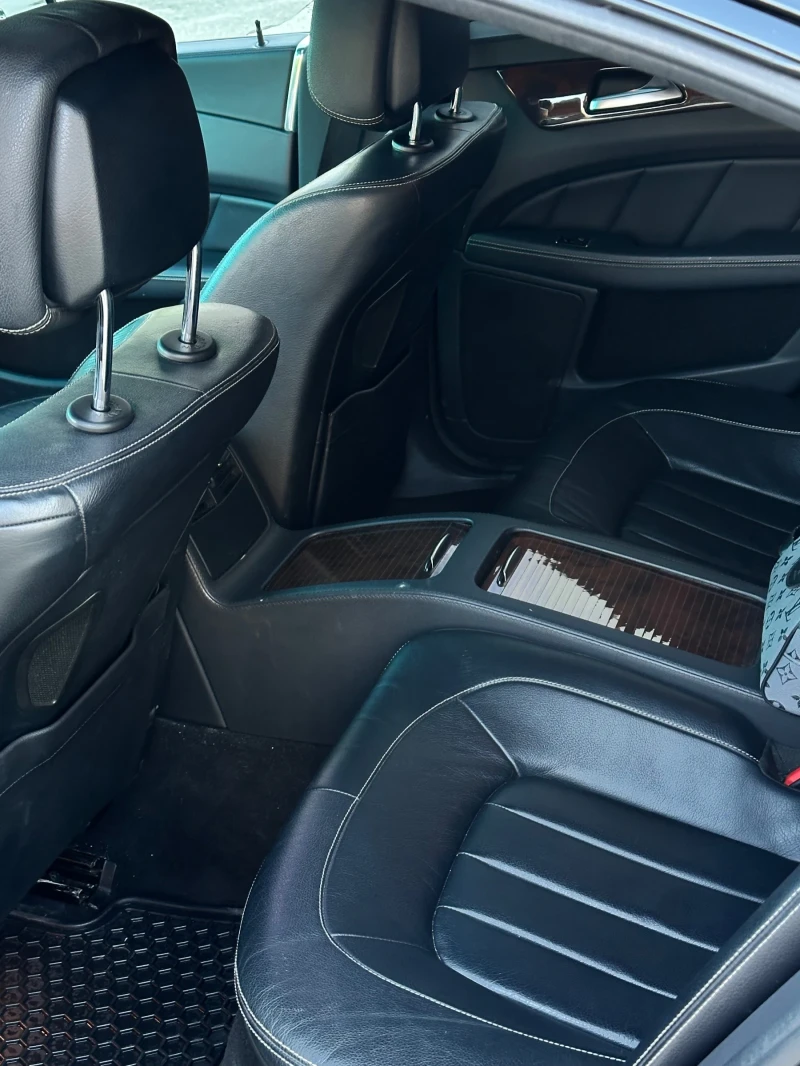 Mercedes-Benz CLS 550 550, снимка 10 - Автомобили и джипове - 53515309