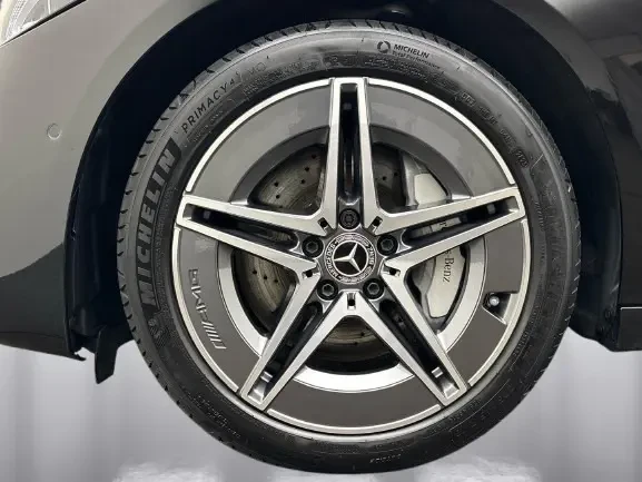 Mercedes-Benz C 300 de = AMG Line = Premium Гаранция, снимка 4 - Автомобили и джипове - 53590895