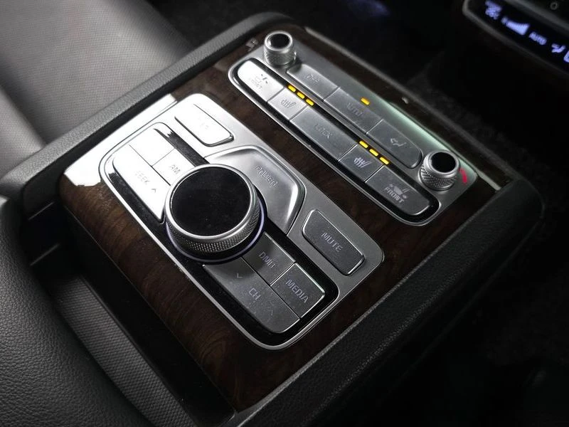 Kia K9 3.8 Automatic, снимка 14 - Автомобили и джипове - 55586611