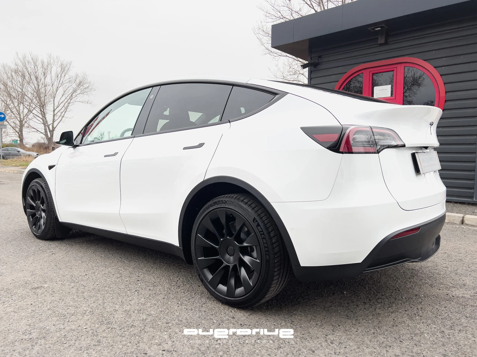 Tesla Model Y Long Range - В гаранция - изображение 5