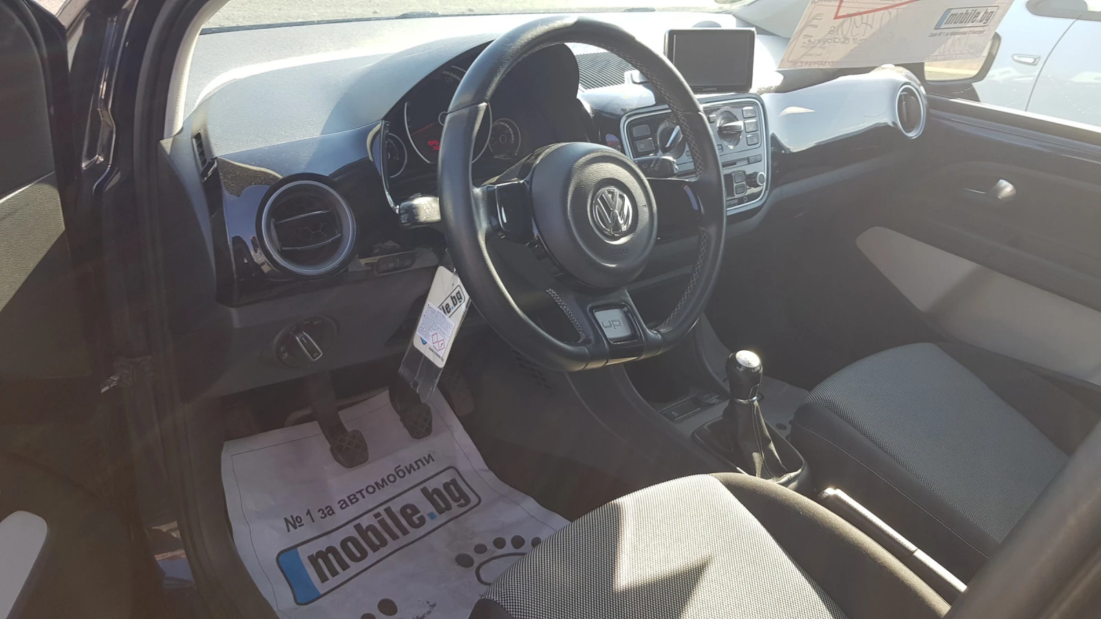 VW Up 1, 1MPI60ksNAVITEMPOMATPARKTRONIKEU5B - изображение 7