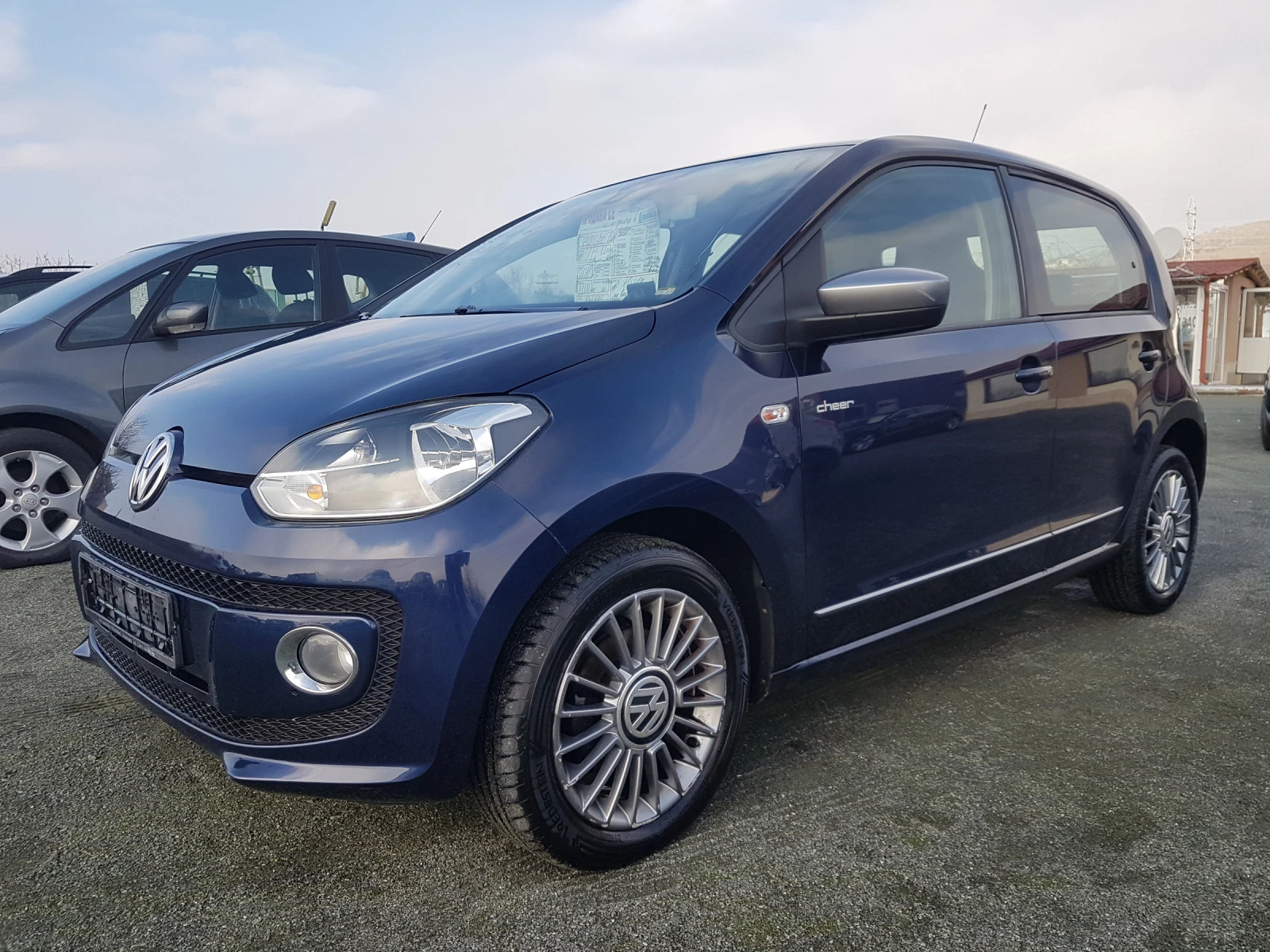 VW Up 1, 1MPI60ksNAVITEMPOMATPARKTRONIKEU5B - изображение 3