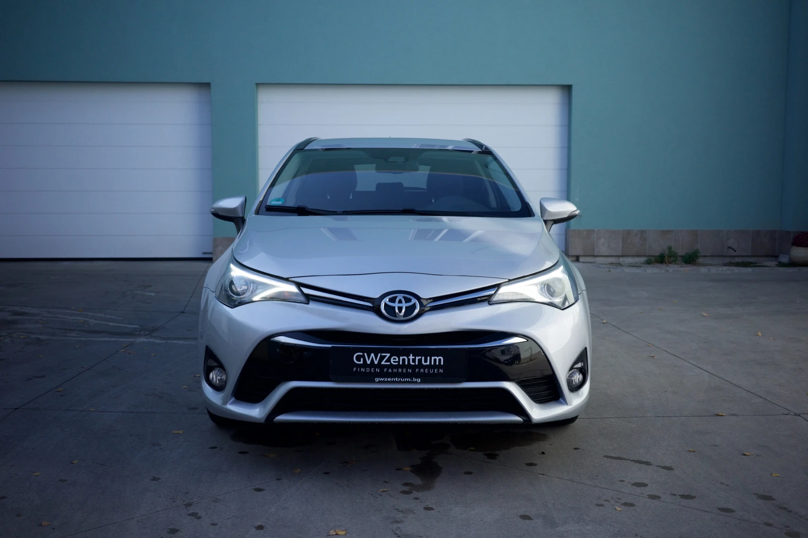 Toyota Avensis 1.8 VVT-i CVT - изображение 7