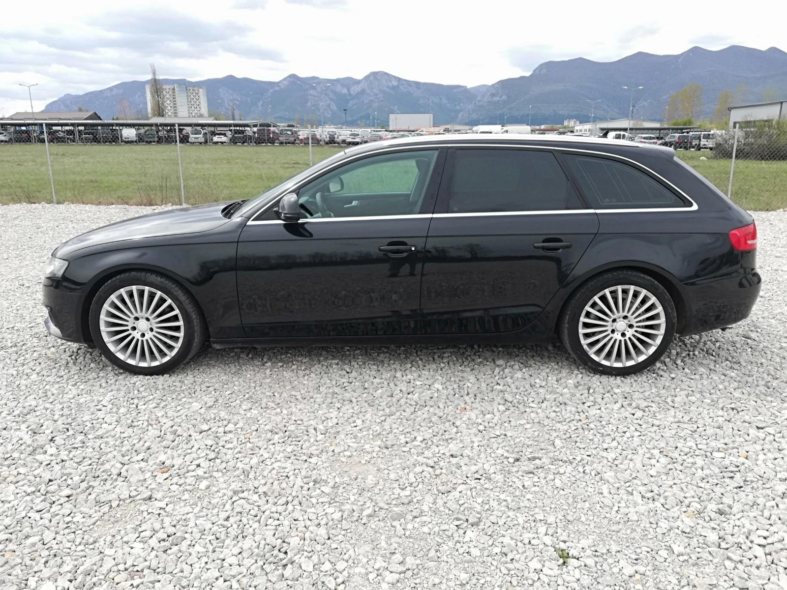 Audi A4 2.0 TDInavi kli 140 - изображение 3