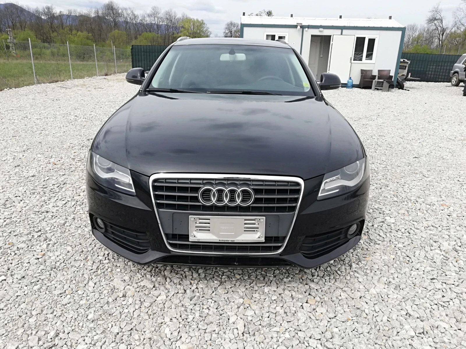Audi A4 2.0 TDInavi kli 140 - изображение 2