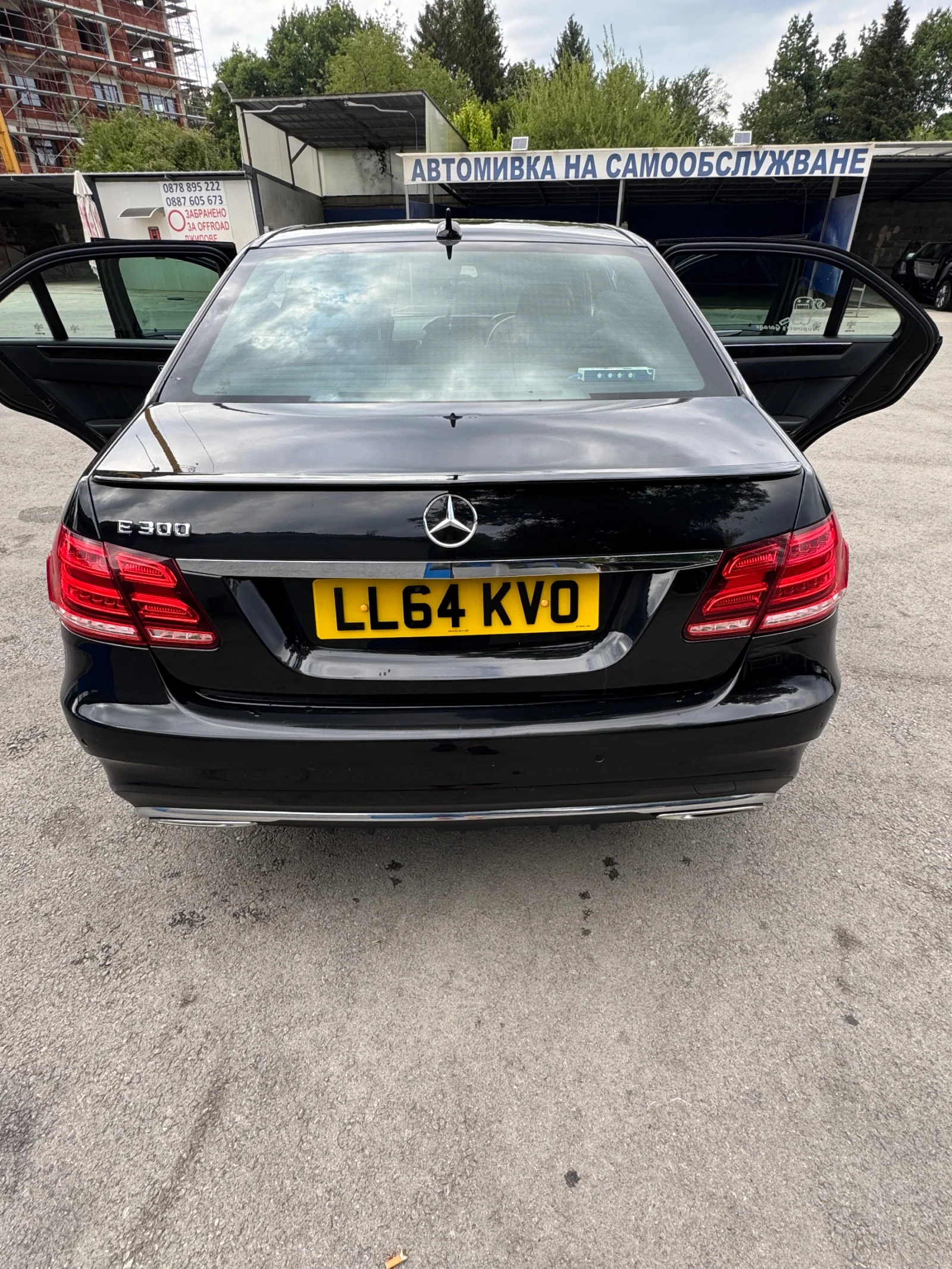 Mercedes-Benz E 300 Няма - изображение 2