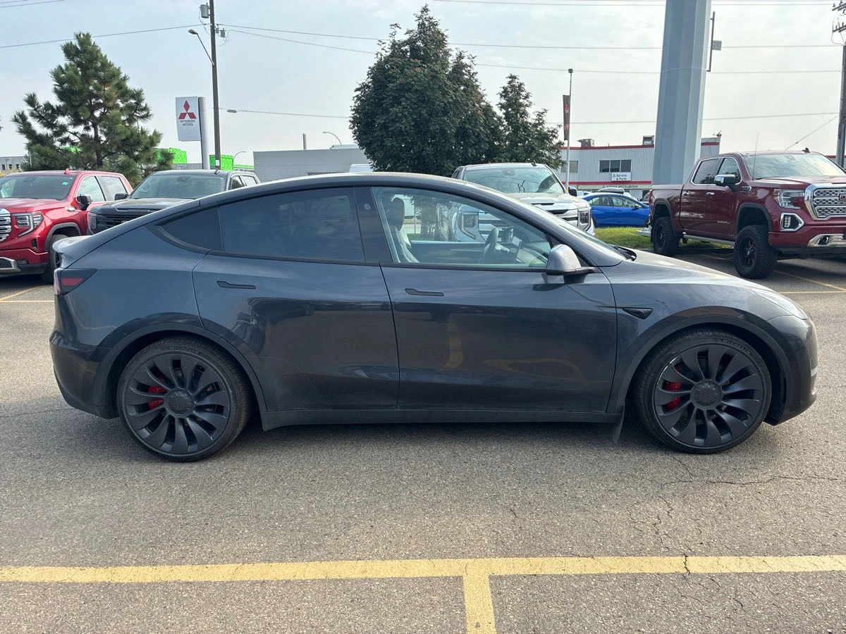Tesla Model Y PERFORMANCE CARFAX АВТО КРЕДИТ  - изображение 4