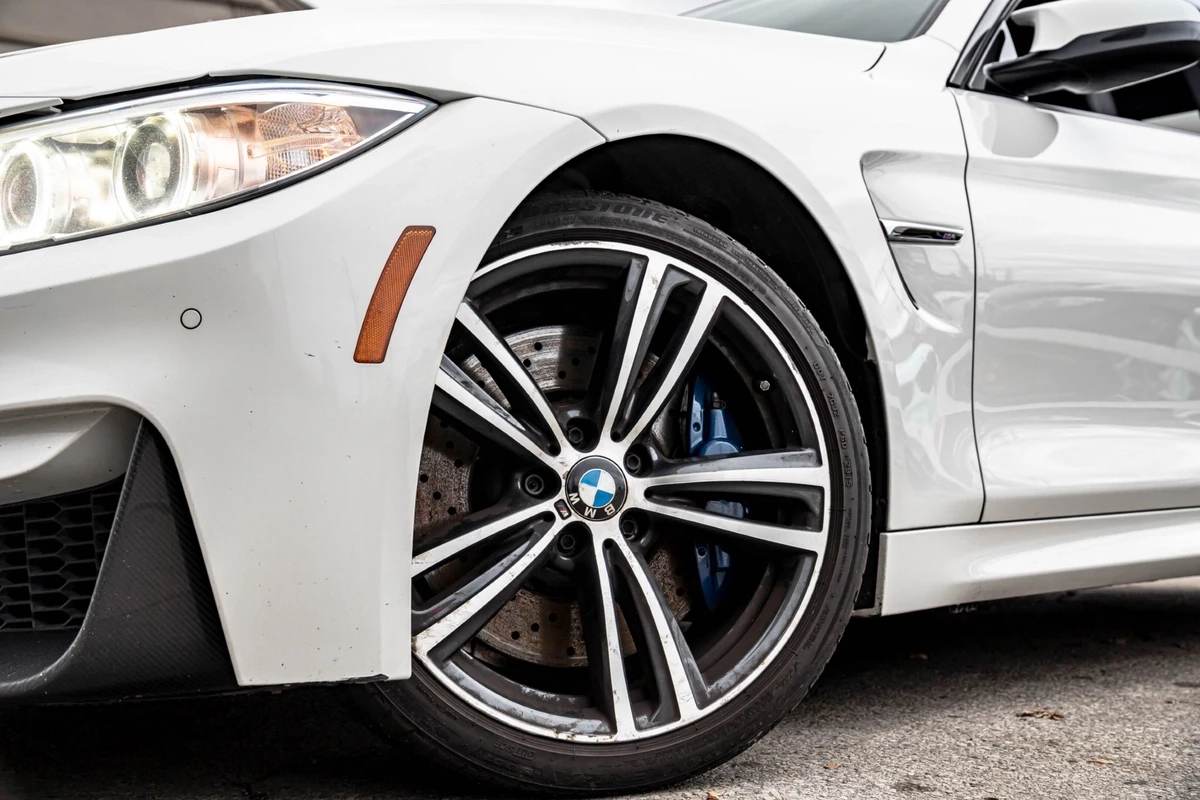 BMW M4 DCT* HARMAN* HEADUP* ПОДГРЕВ* КАМЕРИ* CARBON - изображение 3