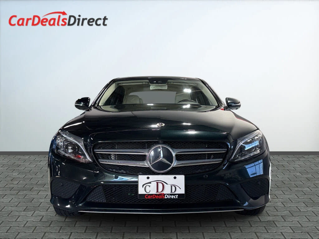 Mercedes-Benz C 300 4MATIC* ПАНОРАМА* КОЖЕН* САЛОН - изображение 2