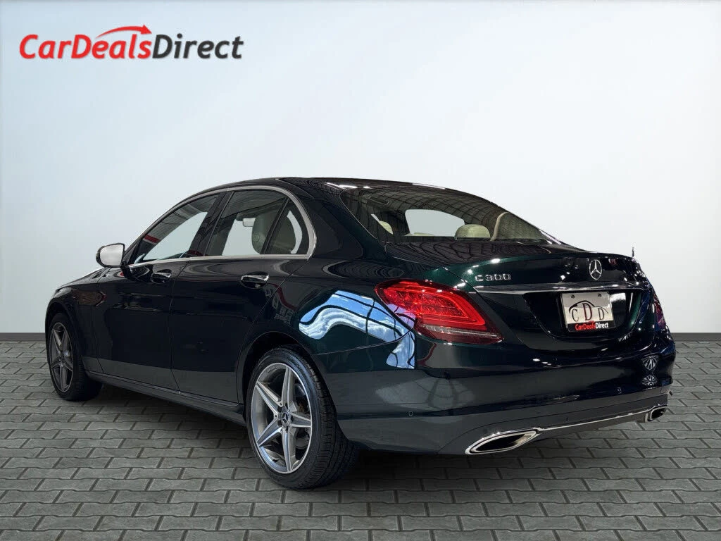 Mercedes-Benz C 300 4MATIC* ПАНОРАМА* КОЖЕН* САЛОН - изображение 4