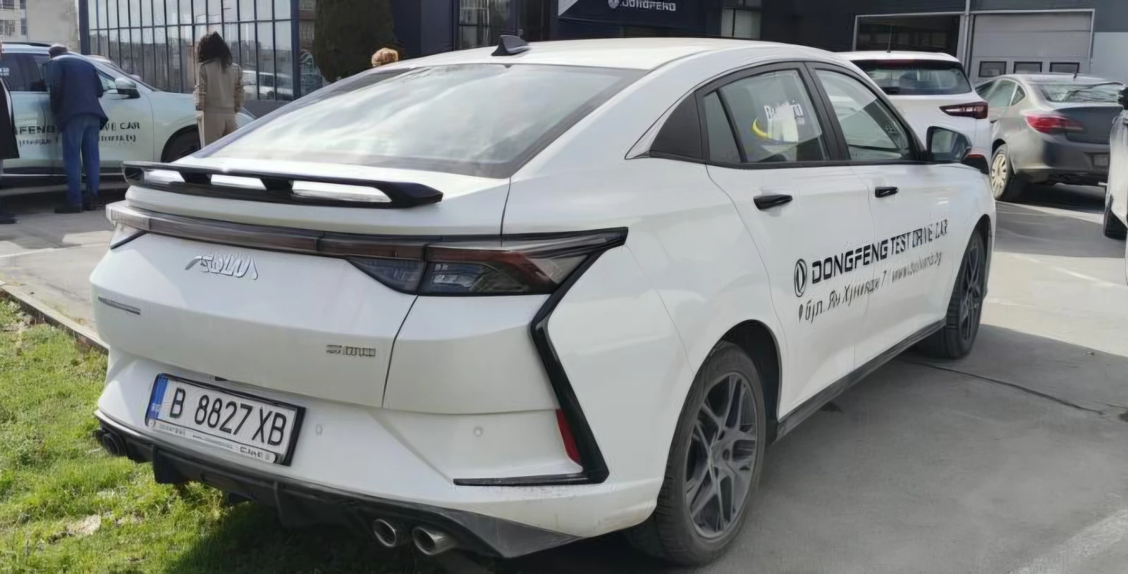 DONGFENG Shine Е3, снимка 3 - Автомобили и джипове - 53709526