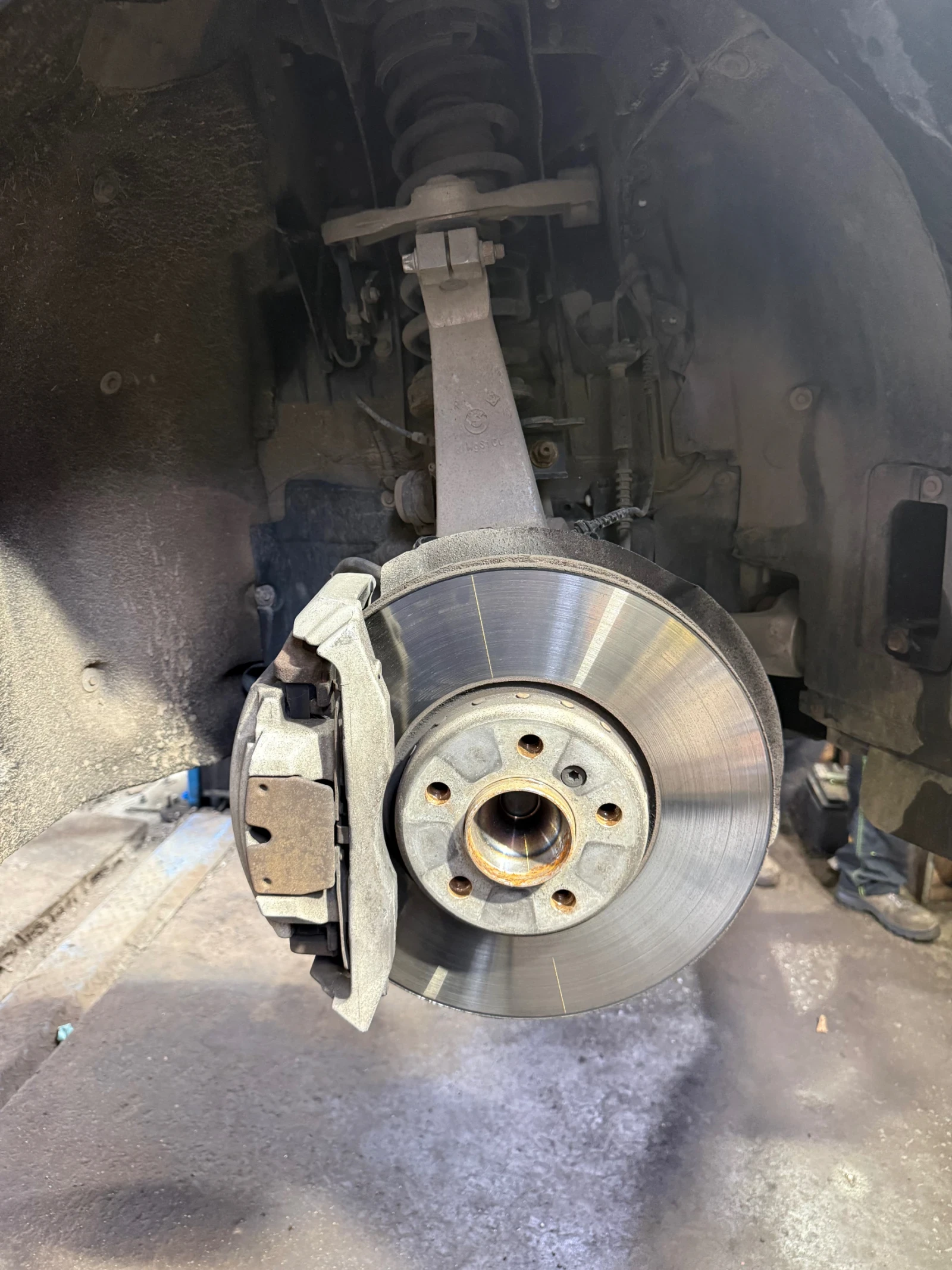 BMW 730, снимка 16 - Автомобили и джипове - 53837330