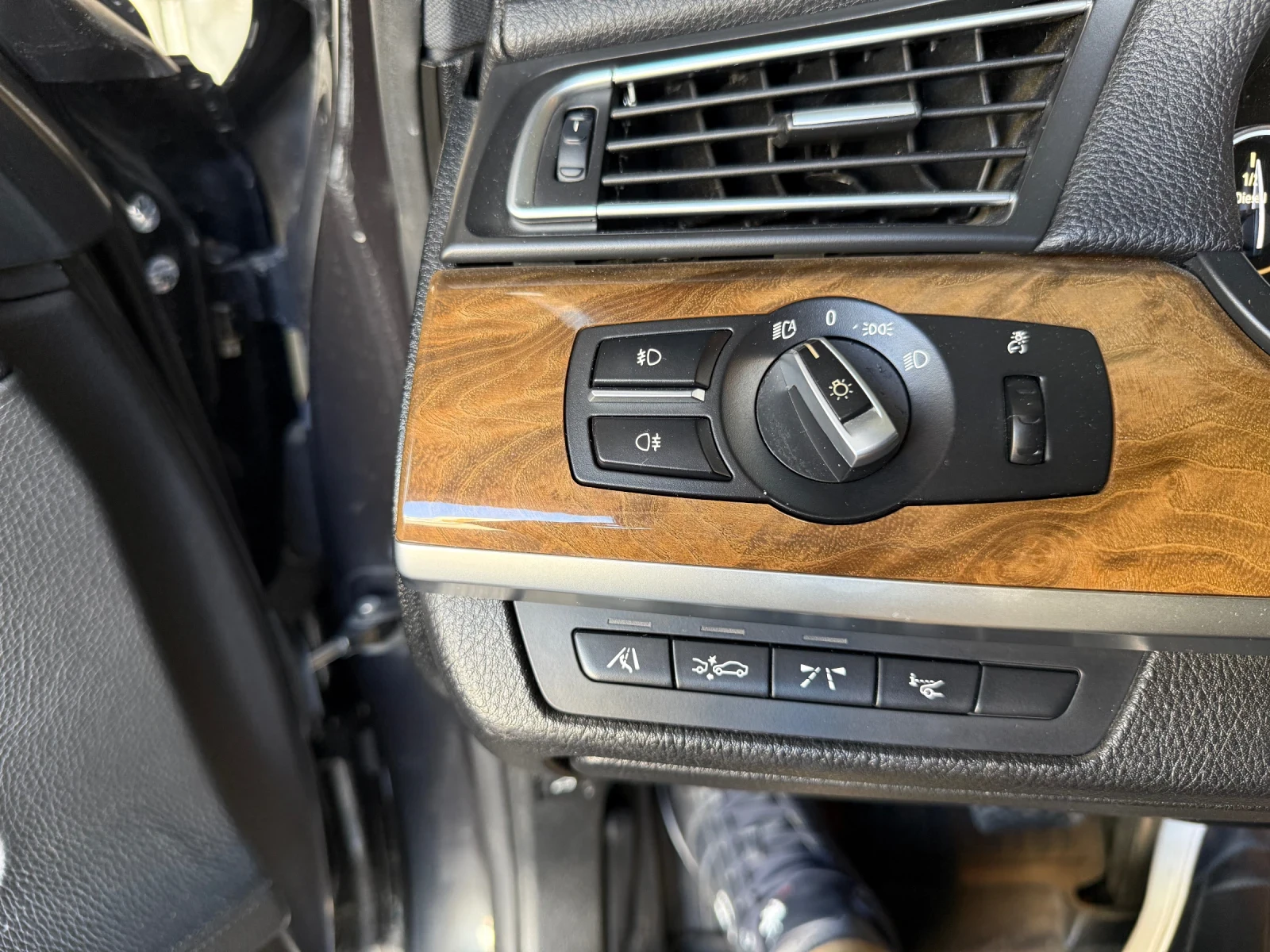 BMW 730, снимка 14 - Автомобили и джипове - 53837330