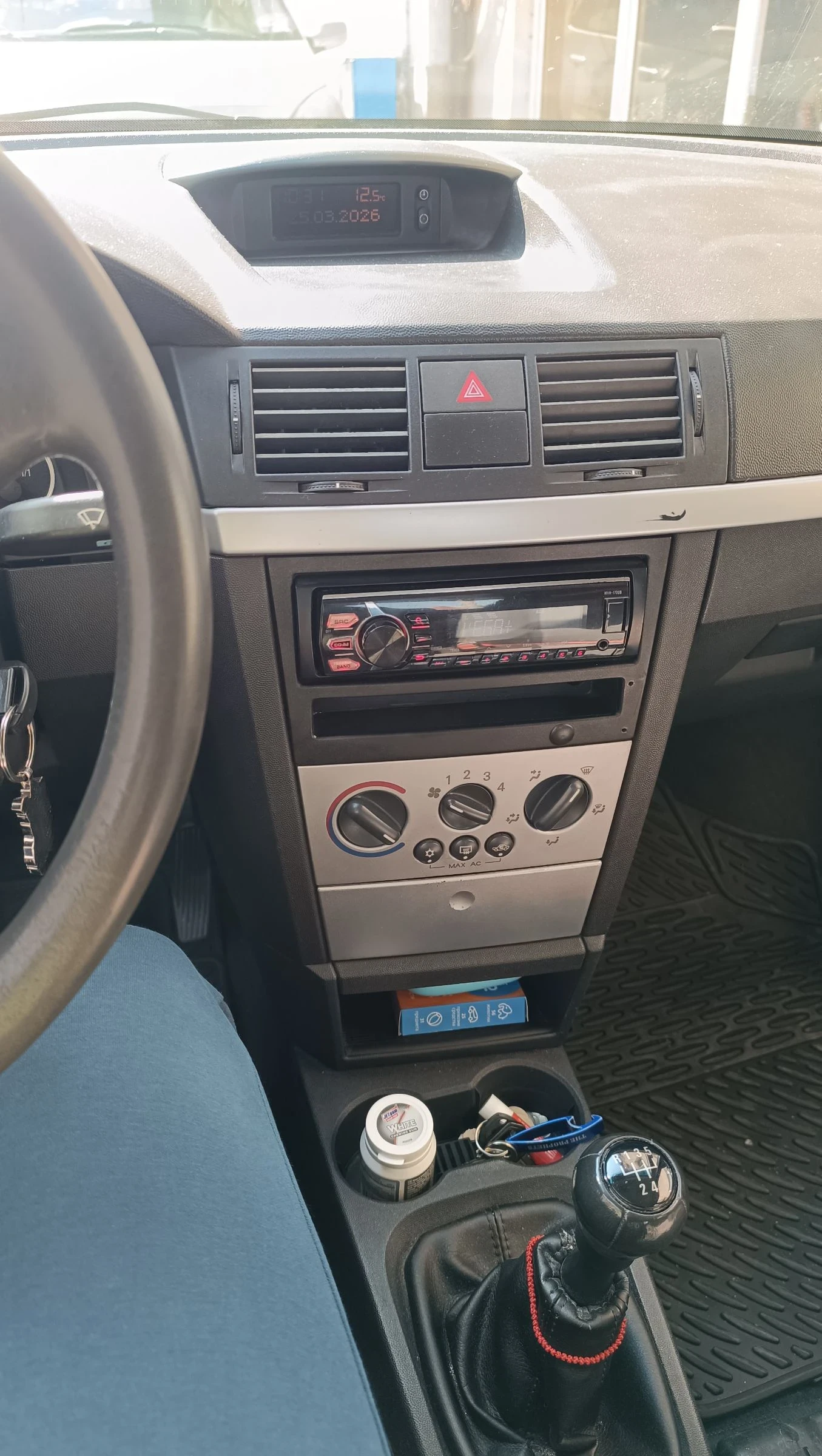 Opel Meriva 1.7 DTI Isuzu Обслужена, снимка 9 - Автомобили и джипове - 53970537