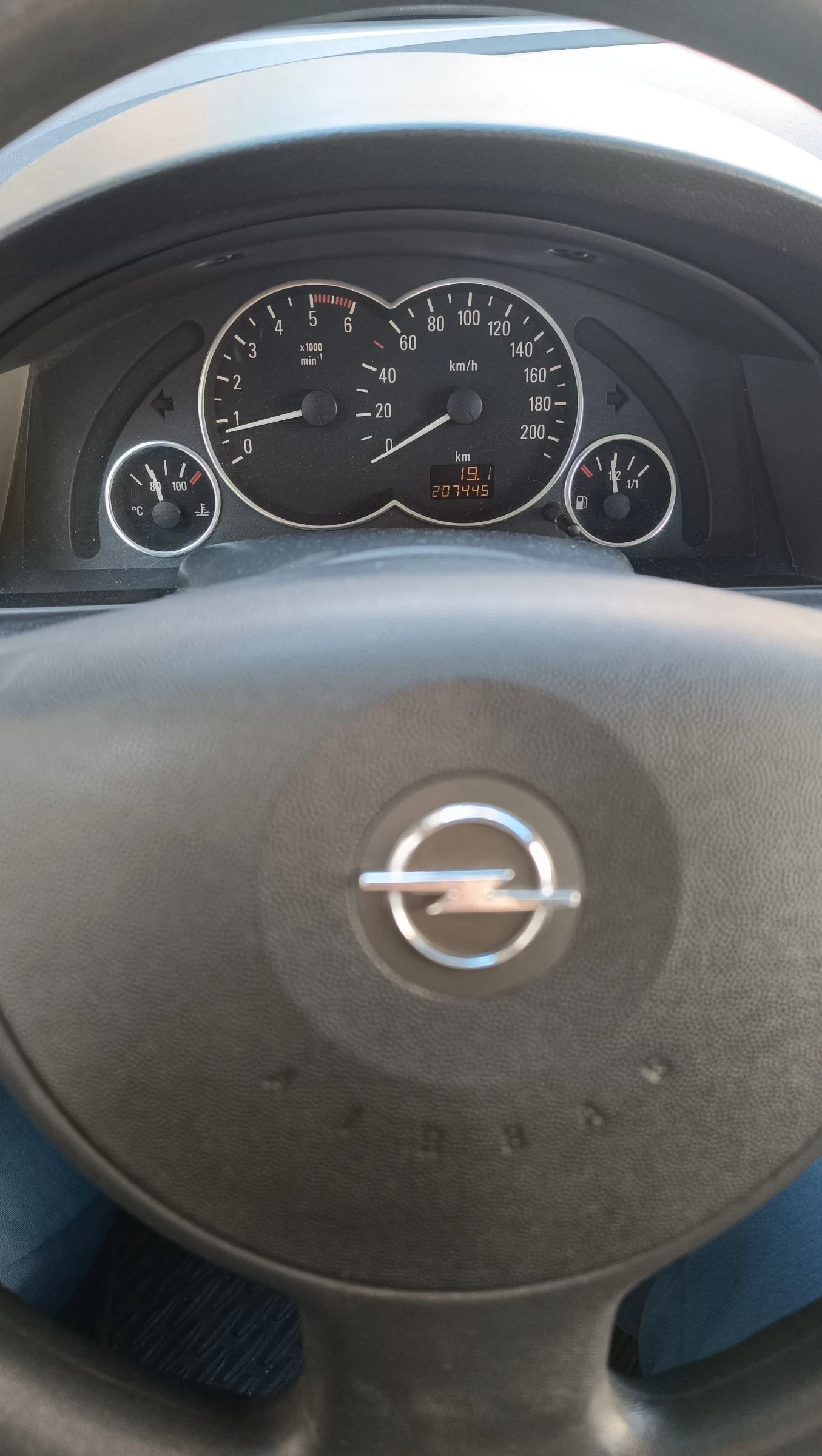 Opel Meriva 1.7 DTI Isuzu Обслужена, снимка 10 - Автомобили и джипове - 53970537