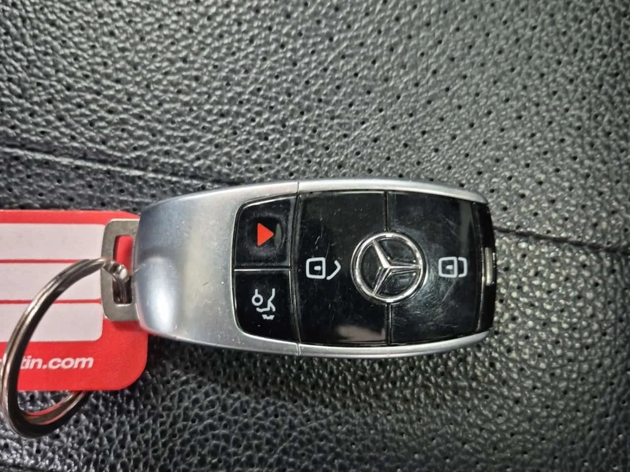 Mercedes-Benz E 300 * CARFAX * ЦЕНА ДО БГ, снимка 10 - Автомобили и джипове - 53997642