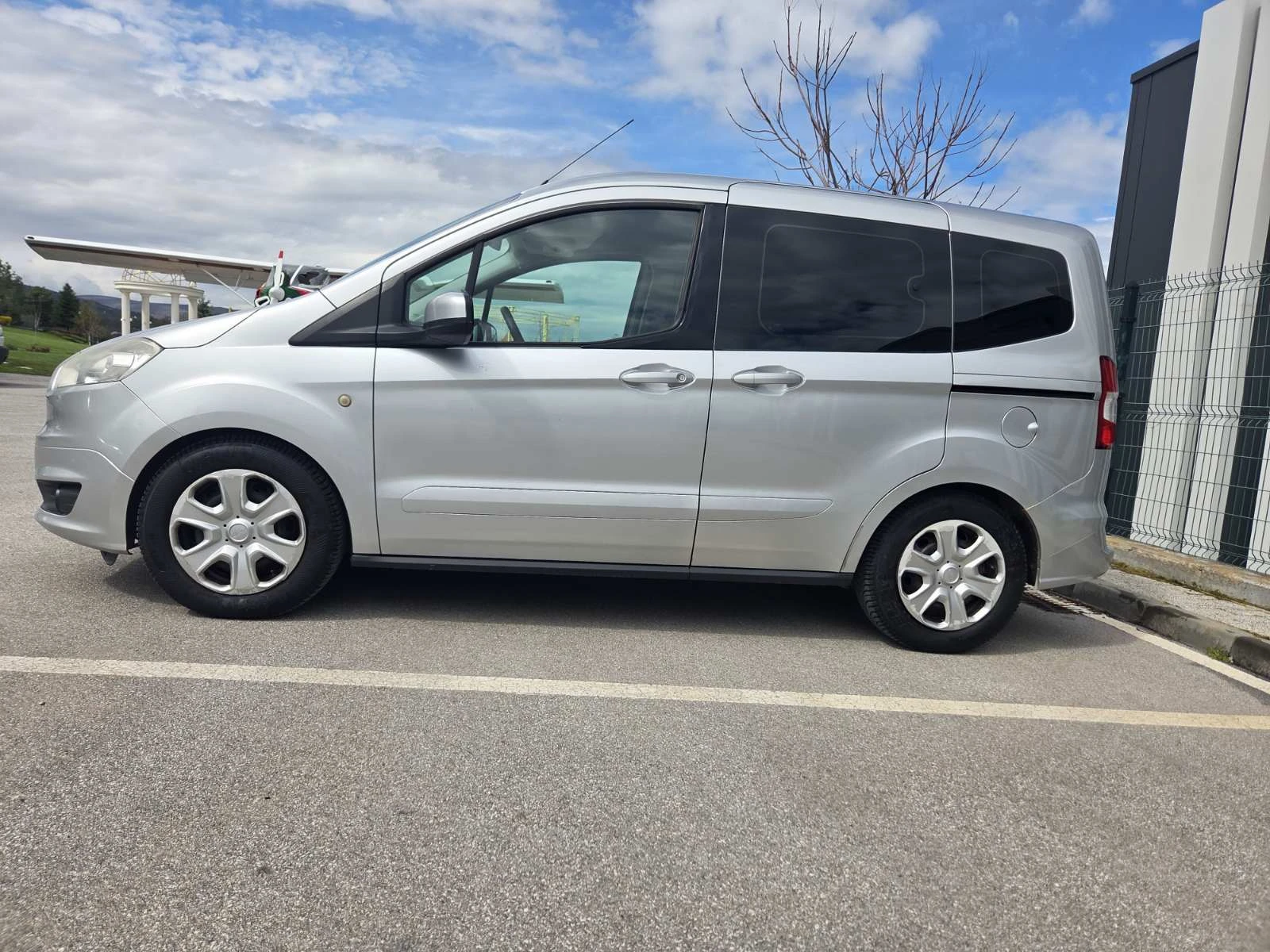 Ford Courier 1.5TDCi* Първи собственик, снимка 5 - Автомобили и джипове - 54093478