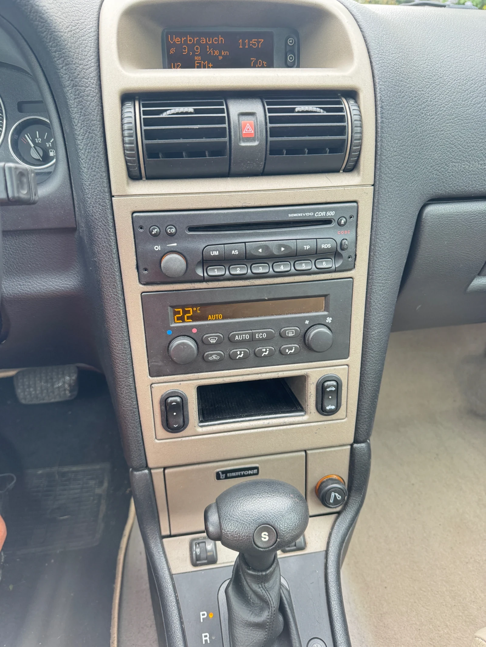 Opel Astra Автоматик, снимка 13 - Автомобили и джипове - 54170104