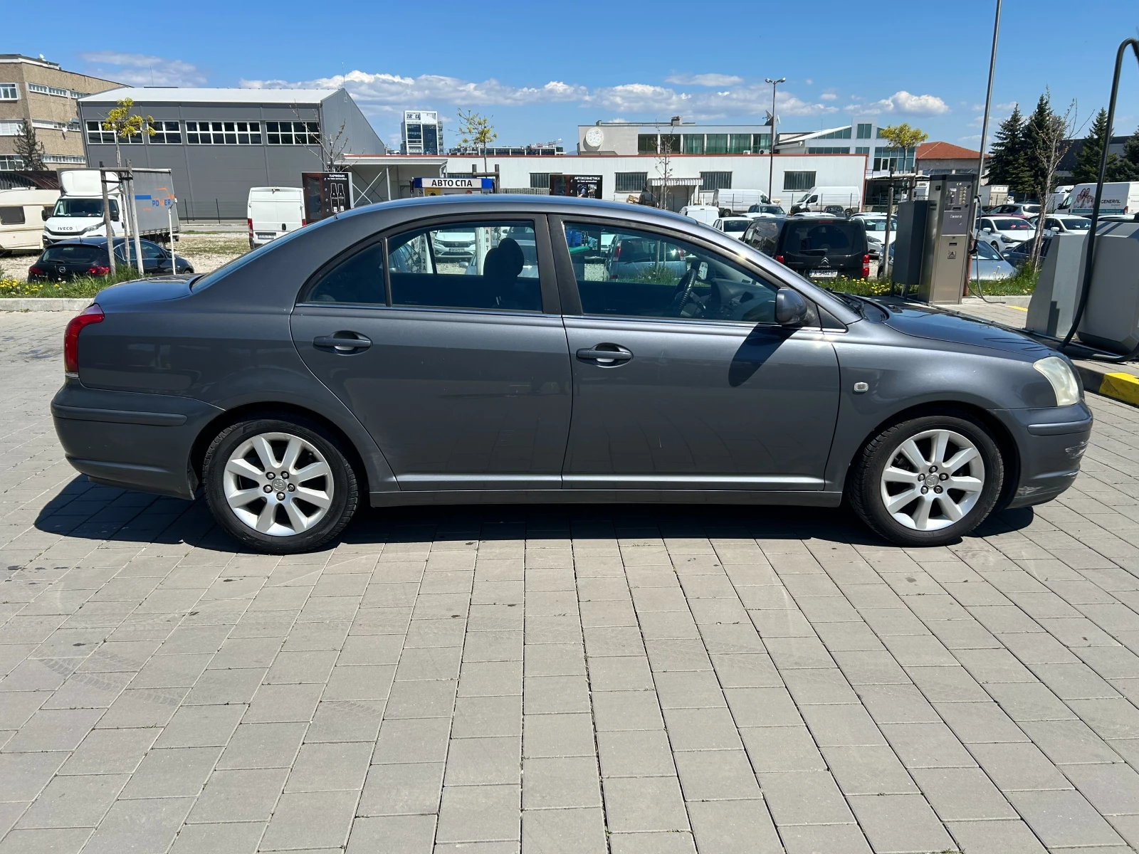 Toyota Avensis T25, снимка 3 - Автомобили и джипове - 54333266
